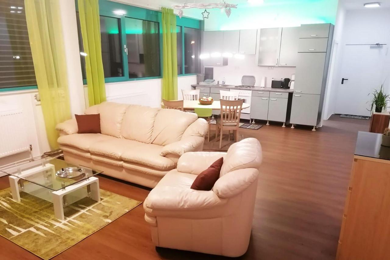 Gemuetliche Apartments In Niederdorfelden Экстерьер фото
