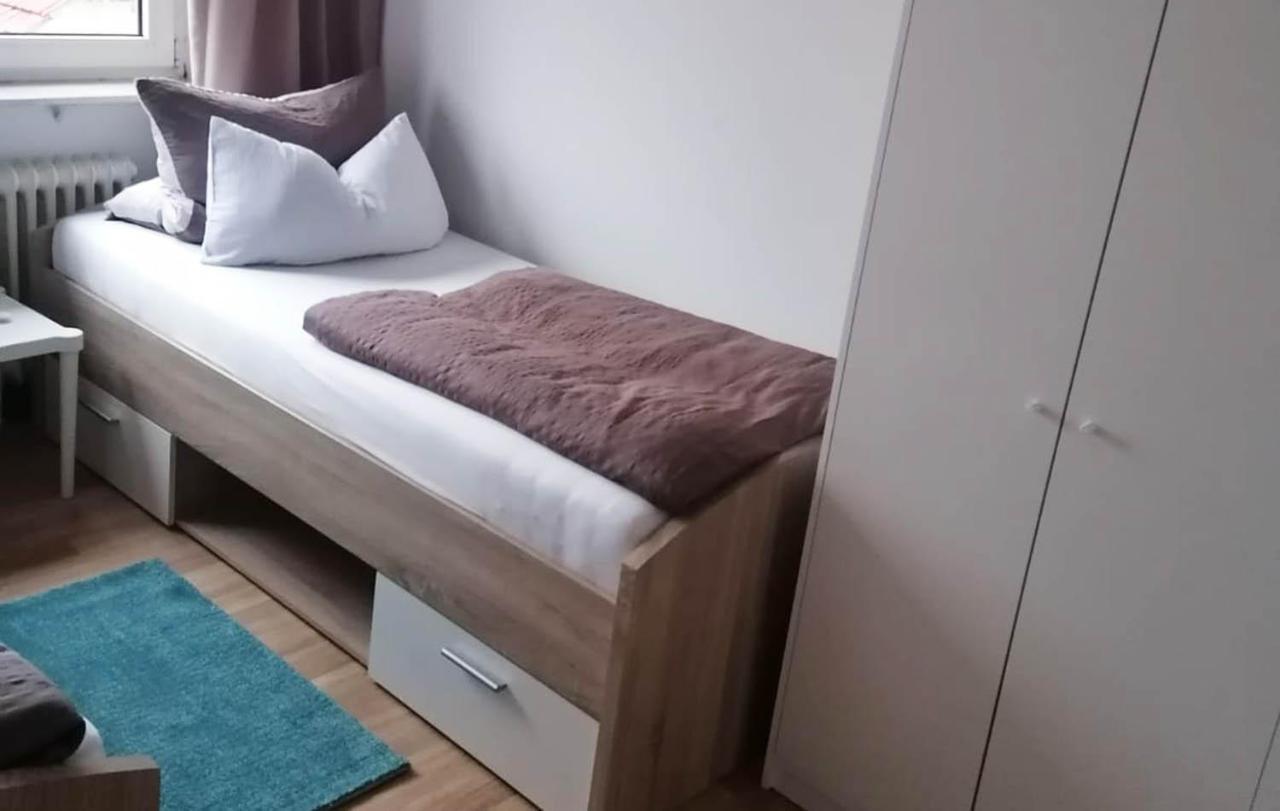 Gemuetliche Apartments In Niederdorfelden Экстерьер фото