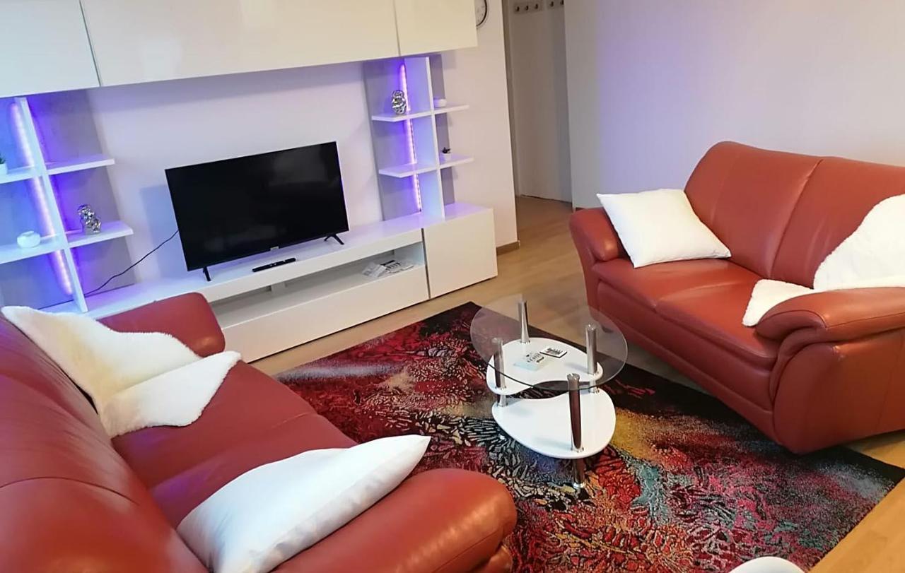 Gemuetliche Apartments In Niederdorfelden Экстерьер фото