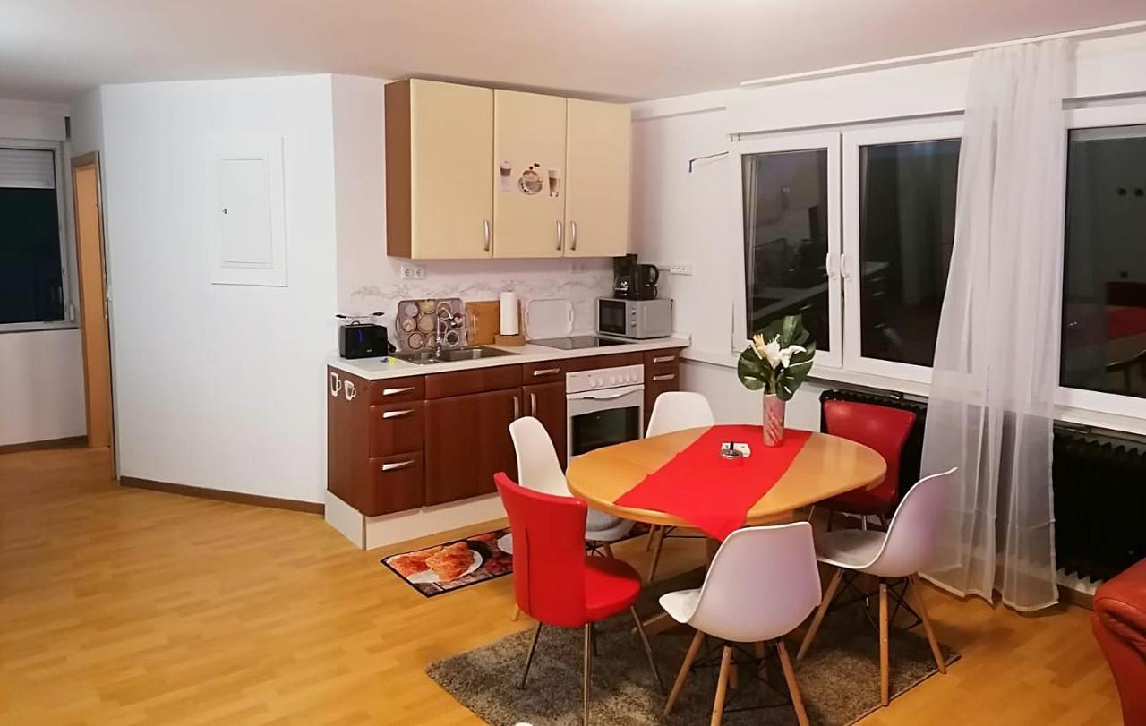 Gemuetliche Apartments In Niederdorfelden Экстерьер фото